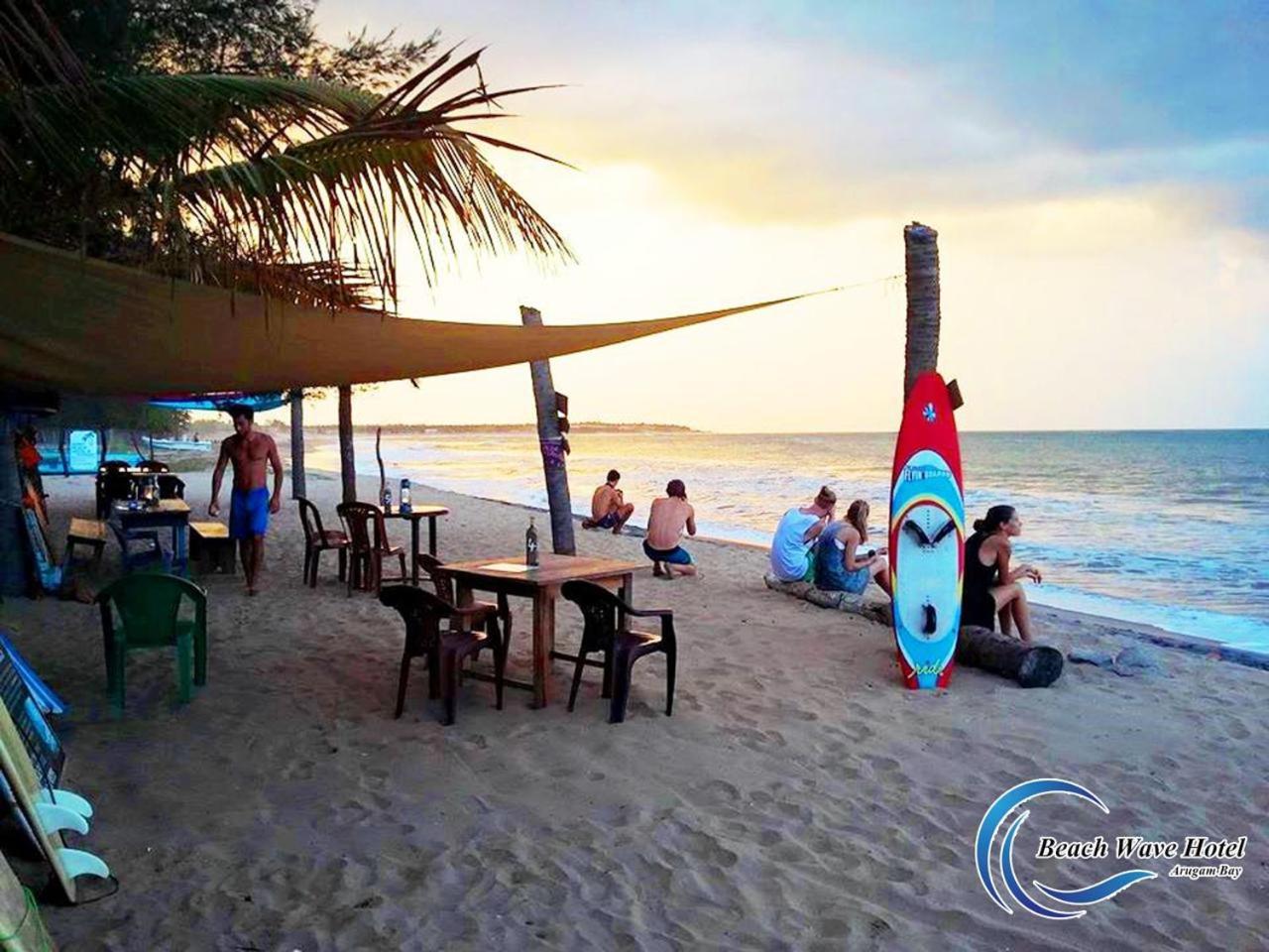 Beach Wave Hotel Arugam Bay Exterior photo