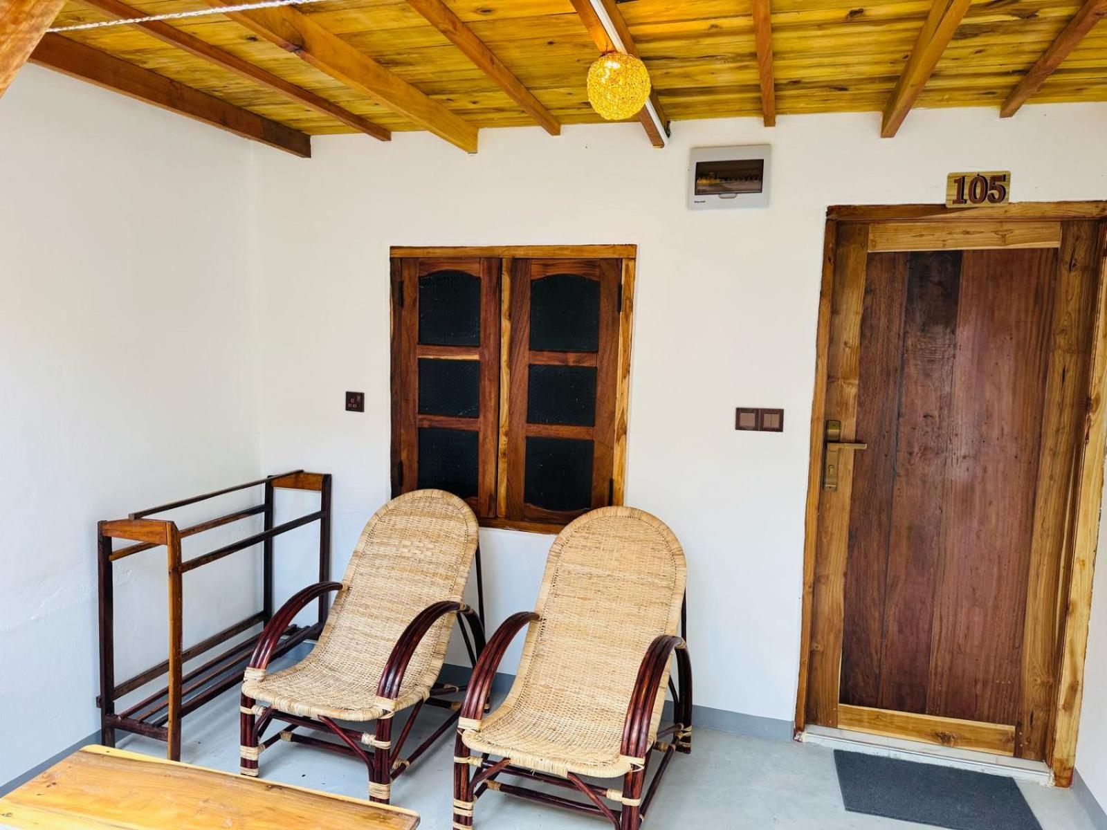 Beach Wave Hotel Arugam Bay Exterior photo