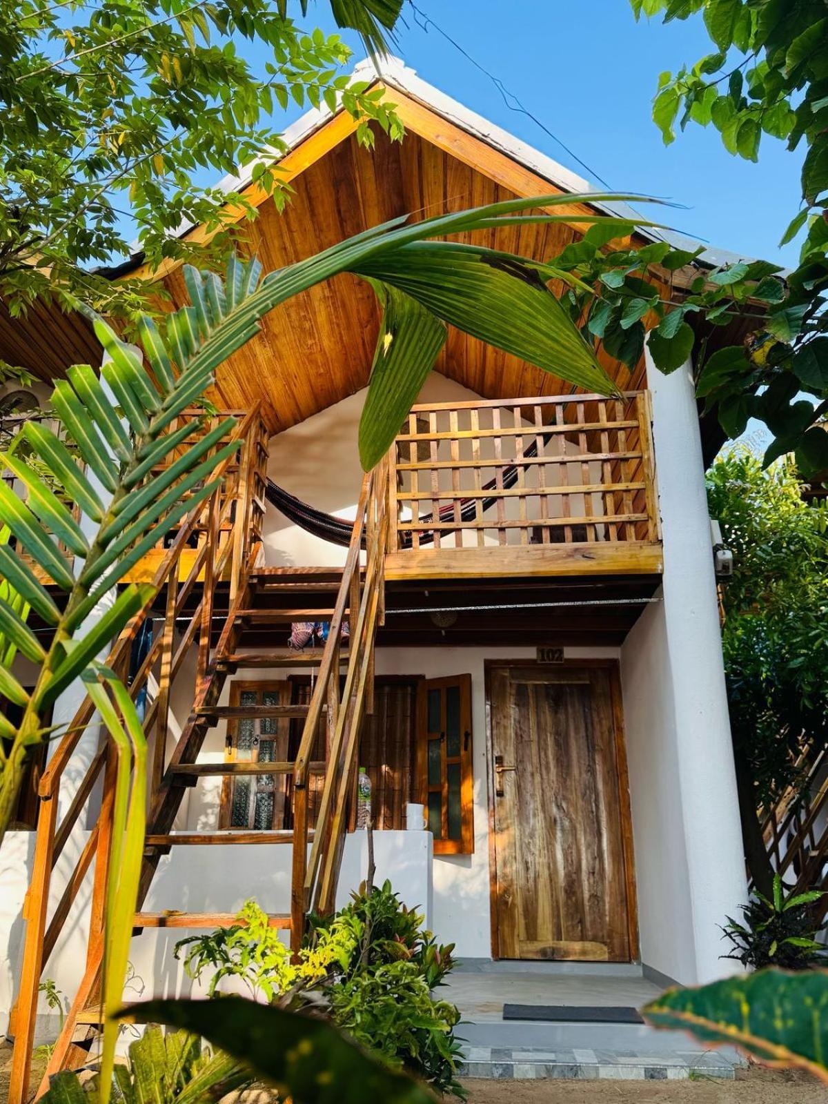 Beach Wave Hotel Arugam Bay Exterior photo