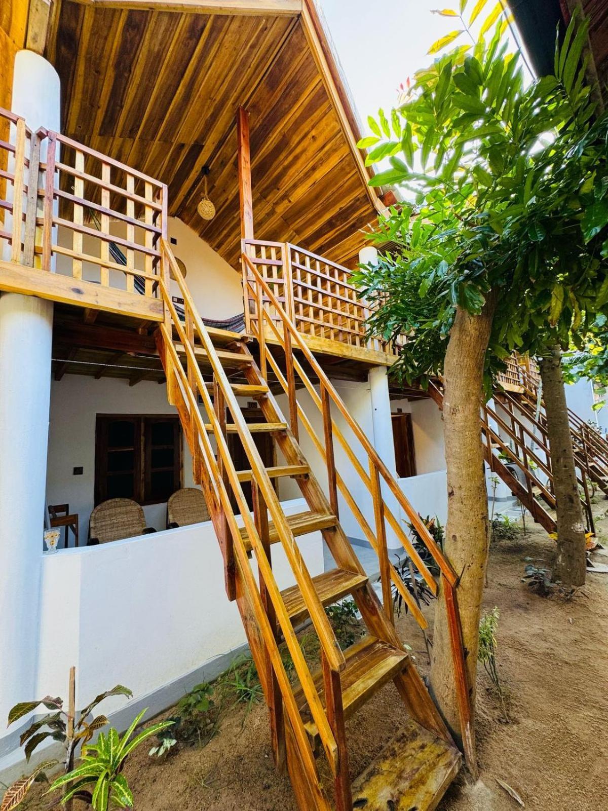 Beach Wave Hotel Arugam Bay Exterior photo