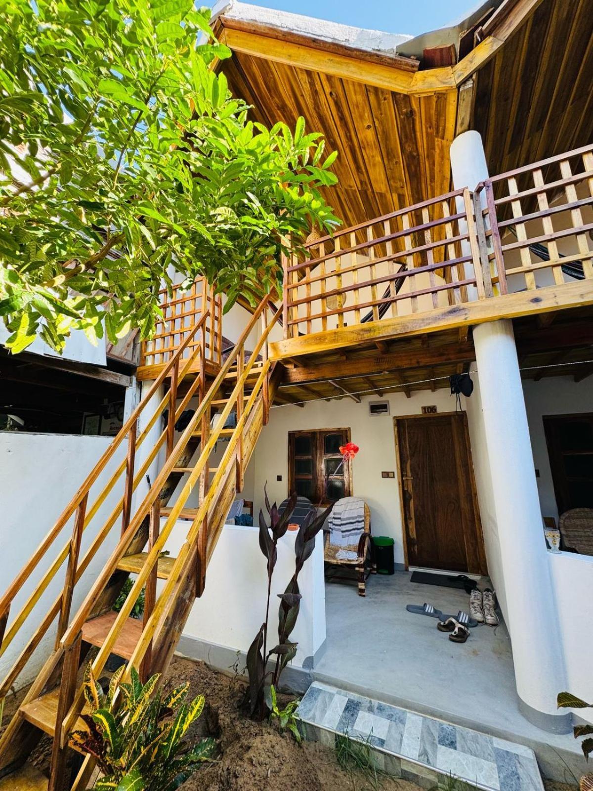 Beach Wave Hotel Arugam Bay Exterior photo